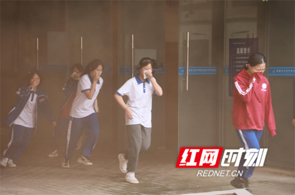 256b0a2efad5ef7084a9b45598e4026.png 256b0a2efad5ef7084a9b45598e4026.png