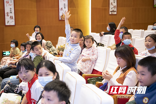 好玩的创意写作是什么?“沃园农场生态童话”创作分享会告诉你 好玩的创意写作是什么?“沃园农场生态童话”创作分享会告诉你