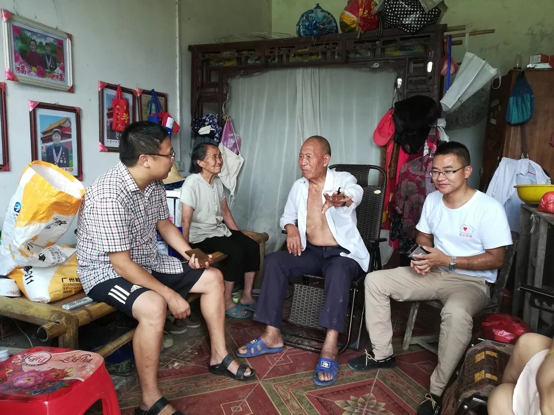尹斗生老兵跟我们讲自己的战争经历
